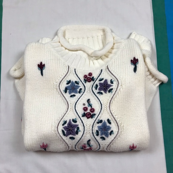 Vintage 90s White Embroidered Flower Cowl Neck Pullover Knit Small - Picture 4 of 8